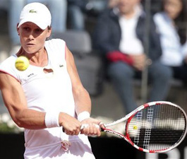 Стосур о поражении от Шараповой Австралийская теннисистка прокомментировала свое фиаско в финале турнира в Риме.