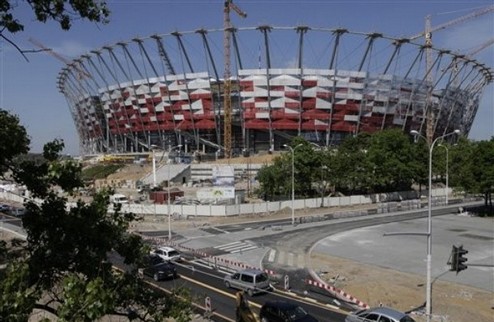 Национальный стадион в Польше: есть проблемы со строительством Нарушение правил строительства эвакуационного выхода, может задержать открытие главной по...