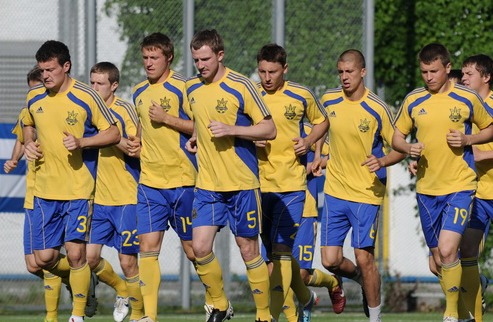 Отбор ЧМ-2014: Украина в третьей корзине УЕФА опубликовала корзины для жеребьевки отборочного турнира Чемпионата Мира 2014 года в европейской зоне. 