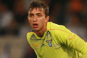 Галатасарай согласовал трансфер Муслеры Турецкий клуб договорился с Лацио о трансфере вратаря сборной Уругвая.