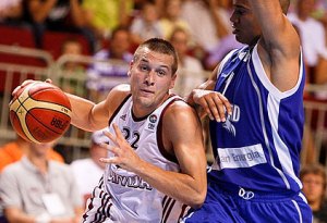 Латвия: 20 игроков будут готовиться к Евробаскету Именно такое количество баскетболистов вызвал Аинарс Багатскис для подготовки к еврофоруму. 