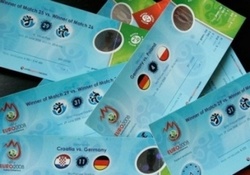 80% билетов на Евро-2012 уже выкуплено Оплата билетов, заказанных болельщиками в течение марта 2011 года, продлится максимум до конца июля этого года.