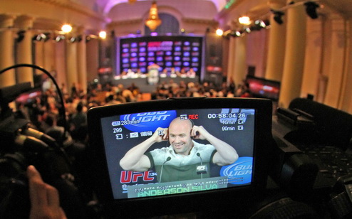 UFC 134: билеты проданы за 74 минуты Интерес к шоу Ultimate Fighting Championship 134 известное также под названием "UFC в Рио" намечается немалый.