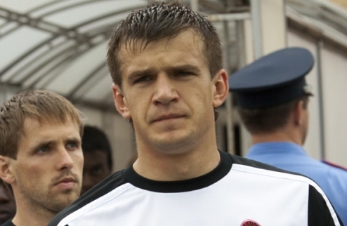 Полянский перешел в Ильичевец По маршруту Луганск-Донецк-Мариуполь переехал еще один футболист.