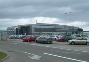 ЕС поможет Польше реконструировать аэродром Половину стоимости модернизации аэродромного комплекса аэропорта в Познани покроет Евросоюз. 
