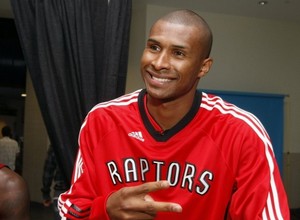 Барбоса останется в Торонто Леандро решил остаться в НБА.