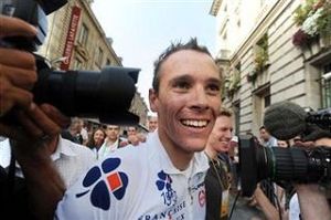 Филипп Жильбер: "Магические 100 метров" Филипп Жильбер (Бельгия - Omega Pharma-Lotto) прокомментировал свою победу на первом этапе Тур де Франс. 
