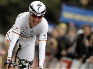 Тони Мартин: "Было очень опасно" Тони Мартин (Германия - HTC-Highroad) прокомментировал первый этап супермногодневки Тур де Франс. 