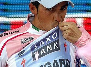 Альберто Контадор: "Не лучший этап для нас" Проигрыш Альберто Контадором 1:20 после первого этапа стал главной темой обсуждения на старте Тур де Франс.