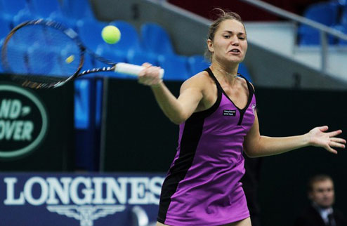 Е.Бондаренко уверенно стартует в Бад-Гаштейне Первая ракетка Украины без проблем вышла во второй круг соревнований WTA в Австрии.