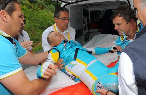 Винокуров объявил о завершении карьеры 37-летний гонщик Астаны, пострадавший во время массового завала на девятом этапе Тур де Франс, решил прекратить в...