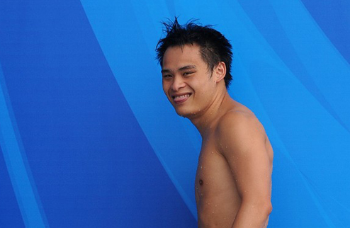 Прыжки в воду. Еще один триумф китайцев В индивидуальных соревнованиях по прыжкам с метрового трамплина первые два места завоевали хозяева соревнований.