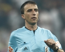 УЕФА назвала арбитров на матчи Динамо с Рубином Назначение на украинско-российское противостояние получили испанец и голландец. 
