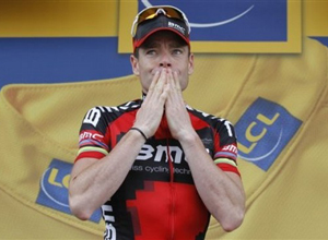 Эванс: "Первый раз в топ-форме на Тур де Франс" 34-летний австралиец Кэдел Эванс продолжает принимать поздравления с итоговой победой на супермногодневк...