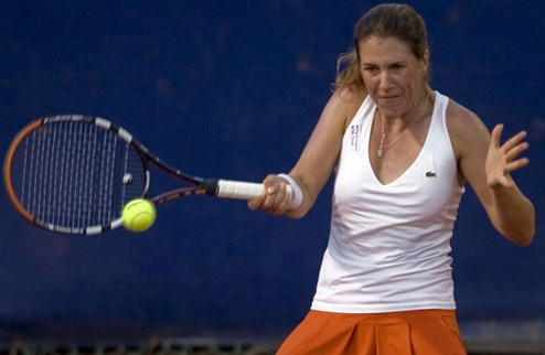 Савчук проигрывает на старте турнира в Стенфорде Украинская теннисистка не смогла выйти во второй раунд на соревнованиях WTA в США.