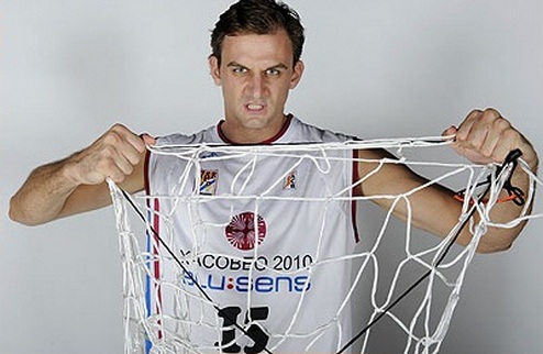 Пашалич продолжит карьеру в Словении Экс-игрок Азовмаша подписал контракт с Гелиосом из Домжале.
