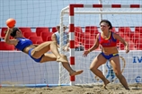 Пляжный гандбол. Украинки обыгрывают чемпионок мира