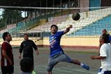 Паккьяо играет в волейбол, готовясь к Алгиери