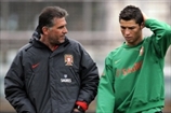 Главный тренер сборной Португалии подрался с журналистом в аэропорту