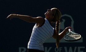 Цыбулкова снялась с турнира в Карлсбаде Словацкая теннисистка повредила мышцы живота.