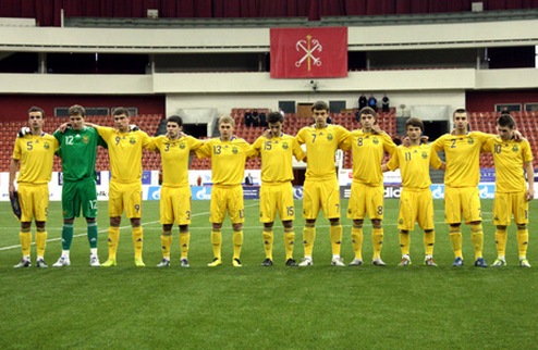 Юношеская сборная Украины встретится с румынами Олег Кузнецов не смог привлечь в сборную всех сильнейших исполнителей. 