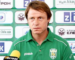 Кононов: "Для нас будет важной каждая секунда игры" Пресс-конференция главного тренера Карпат накануне ответного матча с ПАОКом. 