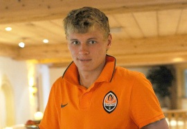Игрок Шахтера перешел в Ростов Полузащитник Емельянов будет получать практику на родине.