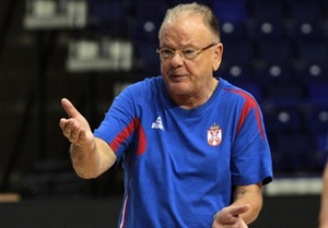 Ивкович: "Цель — Олимпиада" Главный тренер сборной Сербии, несмотря на кадровые проблемы, с уверенностью смотрит в будущее.