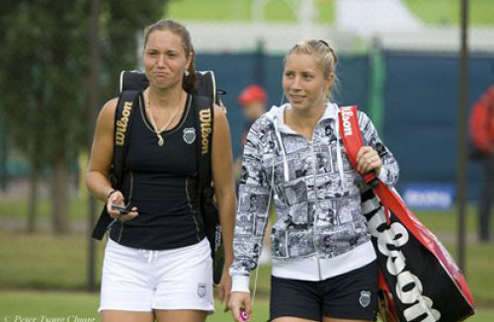 Сестры Бондаренко стартовали с уверенной победы на US Open Алена и Екатерина уверенно пробились во второй раунд парного разряда на Открытом чемпионате С...