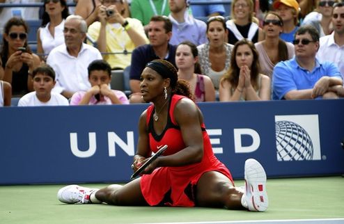 US Open (WTA). С.Уильямс в драматичной борьбе одолела Азаренко На последнем в году турнире Большого Шлема завершились матчи третьего раунда.