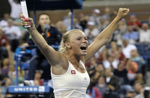 US Open (WTA). Возняцки побеждает В женской части соревнований завершены матчи четвертого круга.