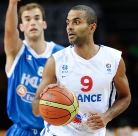 Паркер: "Игры на Евробаскете и в НБА отличаются" Лидер сборной Франции пообщался с прессой после матча с Грецией. 