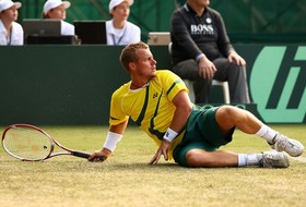 Австралия одержала вторую победу над Швейцарией Команда Роджера Федерера в шаге от провала.
