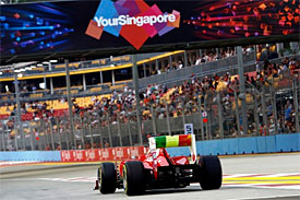 Алонсо надеется на умеренный износ шин Испанец верит, что Феррари сможет составить конкуренцию Ред Булл на Гран-при Сингапура.