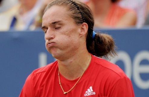 Долгополов провалил старт в Пекине Лучший теннисист Украины вынужден был прекратить борьбу уже в первом раунде соревнований.