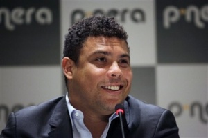 Роналдо советует Неймару переехать в большой европейский клуб Экс-форвард сборной Бразилии и обладатель Золотого мяча уверен: в Европе Неймар еще больше...