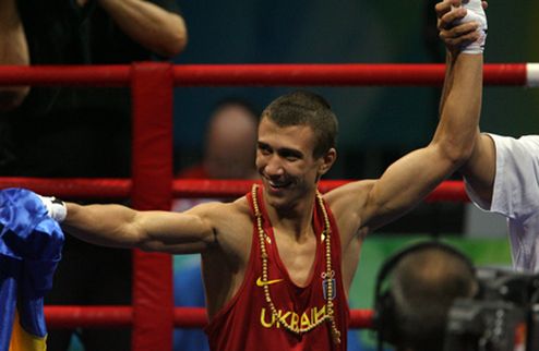 Ломаченко — чемпион мира! Украинский боксер в финале оказался сильнее Янисэля Толедо Лопеса.