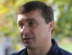 Леонов: "Произошла такая быстрая отставка тренера" Исполняющий обязанности главного тренера Ильичевца подвел итоги спарринга с Шахтером. 