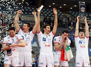Волейбол. Трентино — лучший клуб мира Итальянские волейболисты третий раз подряд выиграли клубный чемпионат мира.