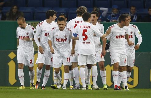 Черти попутали Гамбург + ВИДЕО Лукас Подольски и компания реабилитировались за унизительное поражение в Дортмунде. Во втором матче дня Гамбург на своем ...