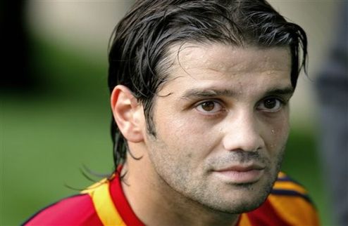 Аякс хочет вернуть Киву Амстердамский клуб положил глаз на румынского защитника Интера.