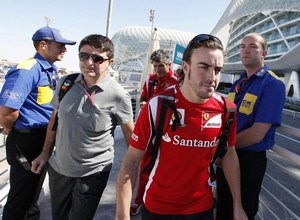 Алонсо полон оптимизма перед квалификацией Уверенность в Фернандо вселил первый день гоночного уик-энда в ОАЭ.