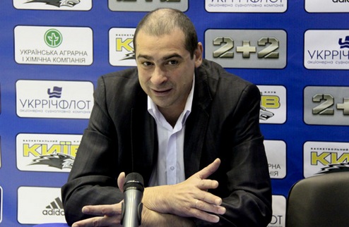 Тренерская отставка в Днепр-Азоте Игорь Чигринов оставил пост главного тренера днепродзержинской команды.