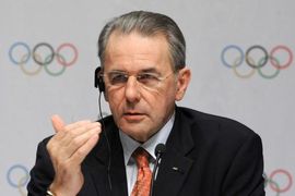 Президент МОК увидел в Сочи чрезвычайные перемены Прогресс в строительстве спортивных олимпийских объектов отметили члены Международного Олимпийского ко...