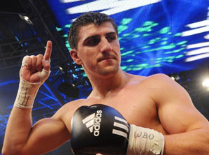 Хук может дать реванш Афолаби в начале 2012 года Немецкий боец Марко Хук (34-1, КО 25) будет защищать свой титул в бою против Олы Афолаби.