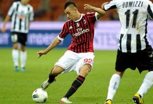 Агент: Эль-Шаарави может покинуть Милан Игрок хочет получать больше игрового времени.