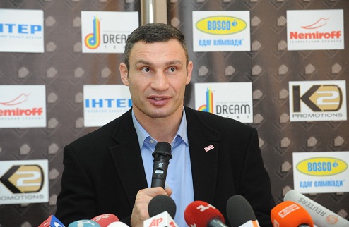 Виталий Кличко может сразиться с Чисорой или Димитренко Кличко-старший может определиться с соперником в ближайшее время.