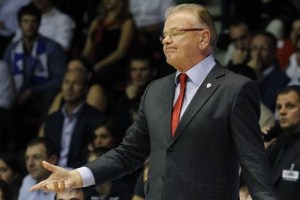 Ивкович продолжит тренировать сборную Сербии 68-летний специалист заключил новый контракт с Федерацией баскетбола Сербии.