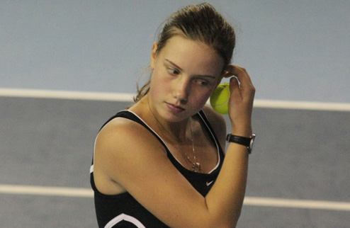 Васильева стартует с победы Украинки выступили на турнире в Анталье.