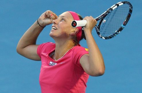 Хобарт (WTA). Викмайер подтверждает статус фаворитки На женском турнире с призовым фондом $220.000 были сыграны полуфинальные матчи.